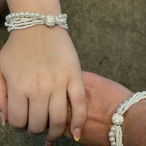 Mommy and me set of pearl bracelets